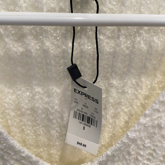 BRAND NEW EXPRESS CREAM V NECK SWEATER SIZE SMALL - Picture 2 of 4